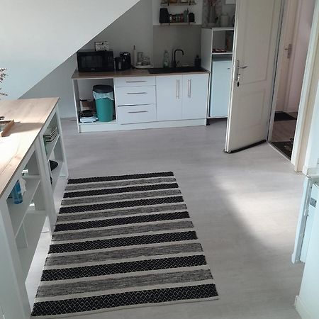 Logement Convivial, Charmant Et Spacieux Сен-Марсель Экстерьер фото