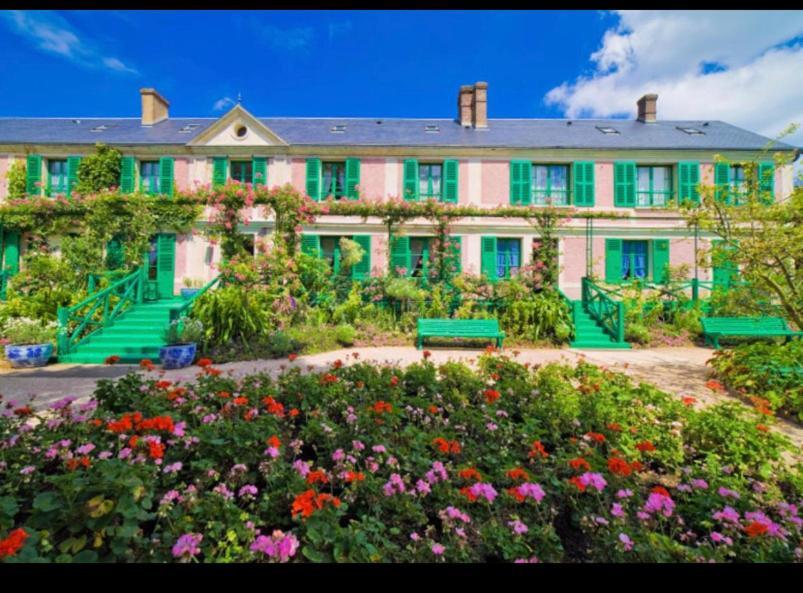 Logement Convivial, Charmant Et Spacieux Сен-Марсель Экстерьер фото